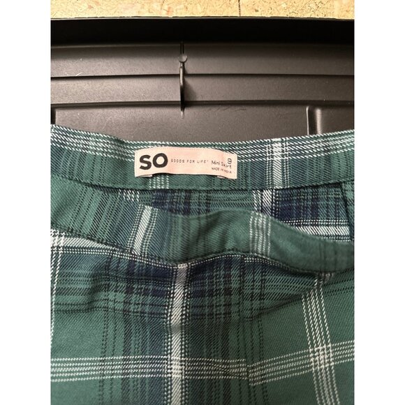 skirt - Picture 2 of 3